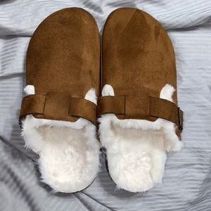 Women’s fur shoes